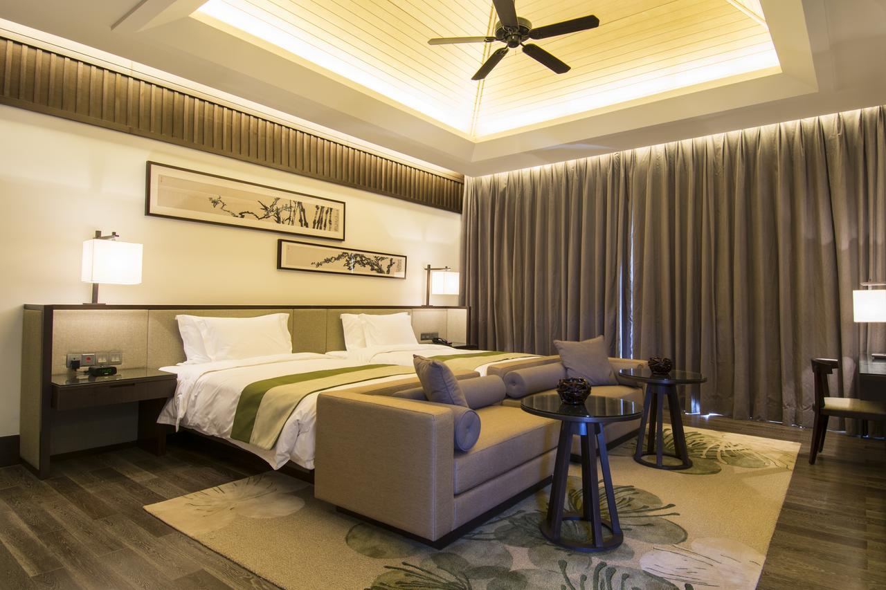 Dusit Devarana Hot Springs & Spa Guangzhou Bagian luar foto