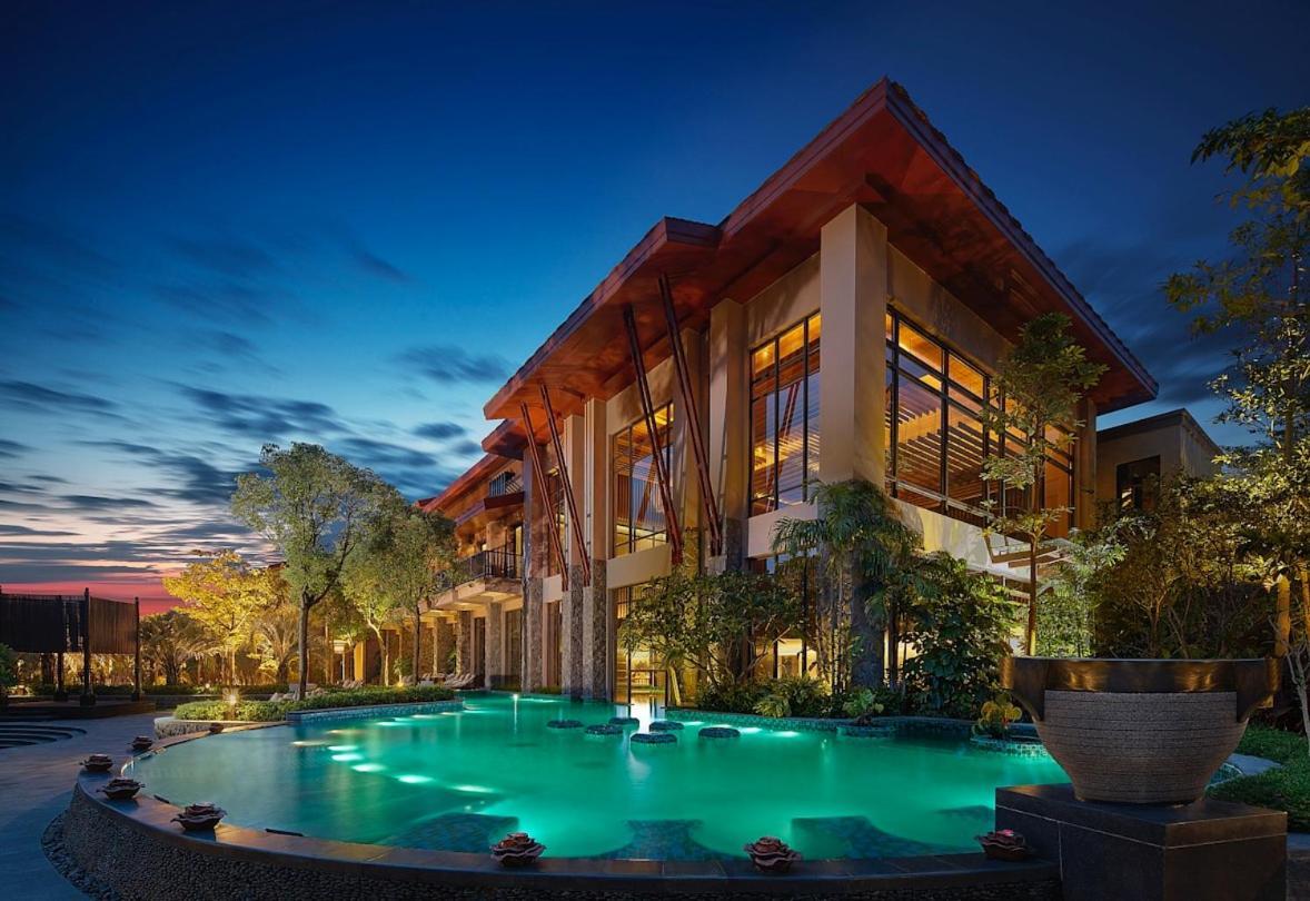 Dusit Devarana Hot Springs & Spa Guangzhou Bagian luar foto